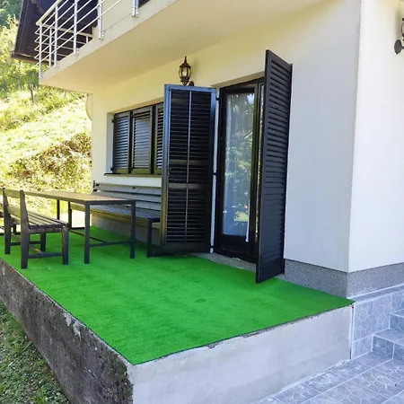 Mostanica, Kozarska Dubica Vakantiehuis