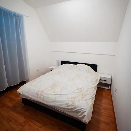 Mostanica, Kozarska Dubica *